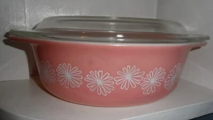 Vintage Pyrex Pink Daisy 043 1.5 QT Baking Dish Oval Casserole 1 1/2 Qt With Lid - Picture 1 of 11