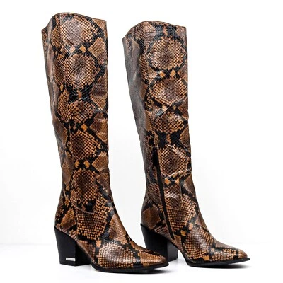Calvin Klein Mujeres Massie Estampado de Serpiente Cuero Vegano Moda Botas hasta la Rodilla talla 8 Foto 1 de 4