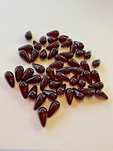 Vintage 50 Beads Dark Red Glass Drop Hole in Top 14 mm - Picture 1 of 4