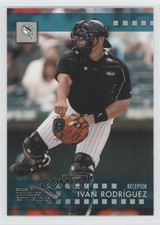 2003 Donruss Estrellas Ivan Rodriguez #33 HOF