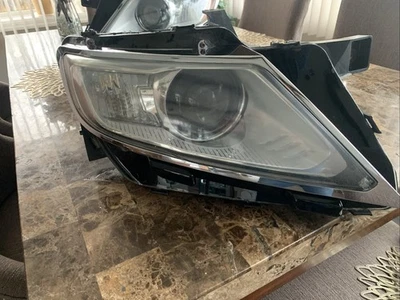 Farol de xenônio adaptável AFS HID 2011-2015 Lincoln MKX lado direito do passageiro fabricante de equipamento original - Imagem 1 de 3