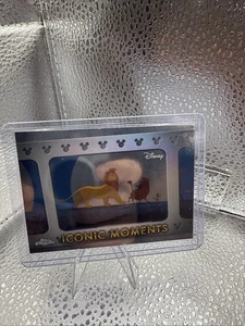 2025 Topps Chrome Disney Iconic Moments IM-1 Hakuna Matata The Lion King - Picture 1 of 6