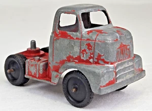 Tootsietoy RC180 International Truck Tractor 3 5/8" Long 1960's Good Condition - Picture 1 of 13