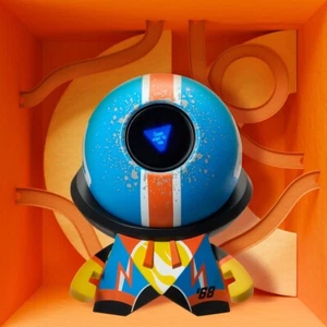 Hot Wheels x FIGURE8 Collectible Figure Mattel Creations Exclusive - Picture 1 of 4