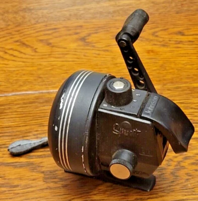 Vintage Johnson Sprint Model 215 High Speed Spin Cast Fishing Reel - Image 1 of 4