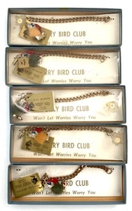 Lotto (5) Charm e Bracciale Vintage Worry Bird Club Tg. 6,25" - Foto 1 di 10