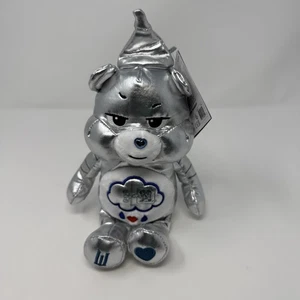 2025 Care Bears x Wicked - Orso scontroso come l'uomo di latta 8" peluche NUOVO - Foto 1 di 3