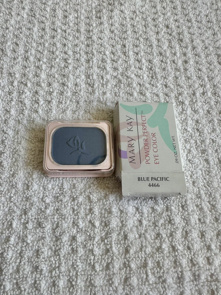 Mary Kay Powder Perfect Eye Color BLUE PACIFIC cream#4466~NOS~New In Box .09 OZ  - Image 1 of 1