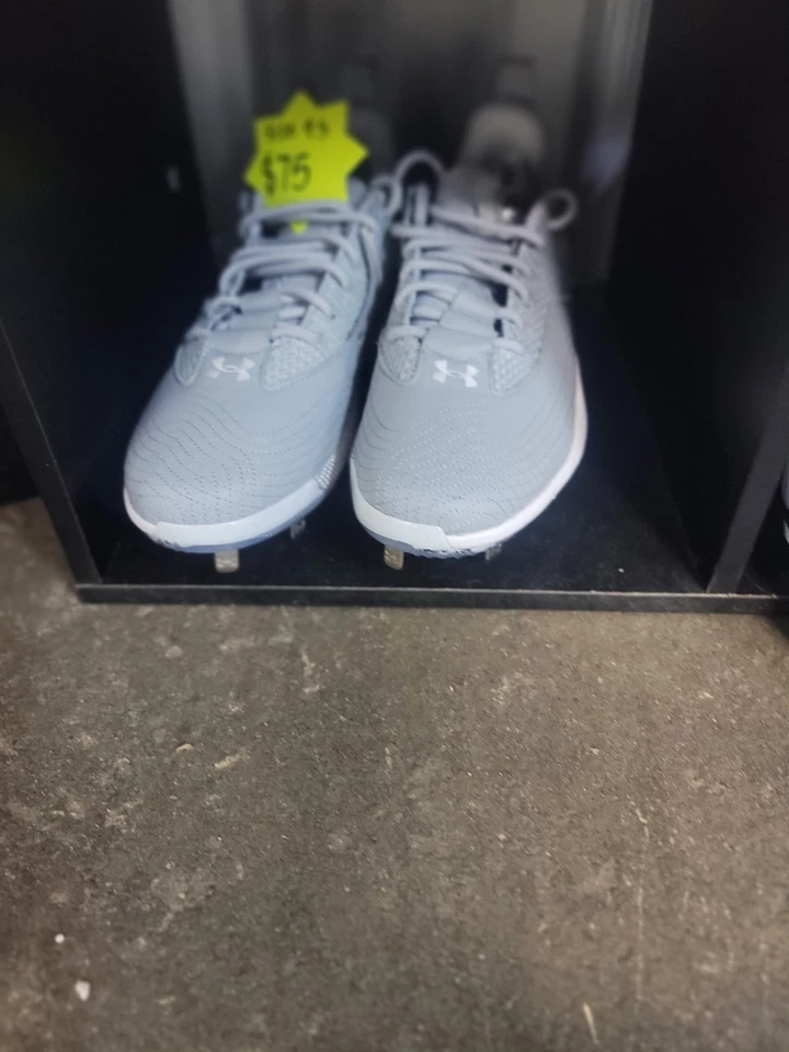 Bryce Harper Baseball Cleats Size 9.5 Metal Front Molded back.  - Image 1 of 4