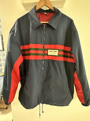 Giacca Gucci nylon blu navy rosso taglia 46 usata righe zip e coulisse