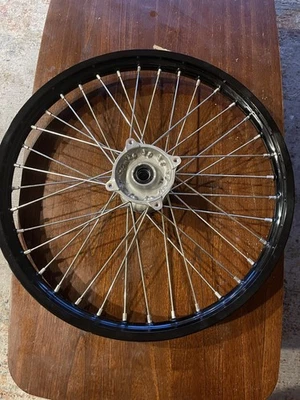 Llanta Kawasaki KX KX250F 2020 KX450F 2006-2019 21x1,6 Foto 1 de 4