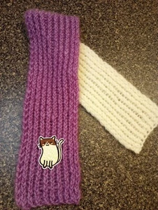 Child's Unisex Purple and Cream Two Toned Scarf with Cartoon Cat Patch - Picture 1 of 1