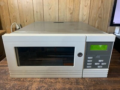 Exabyte Mammoth EXB-210 - tape library - 8mm tape - SCSI Narrow Single  - Image 1 of 4