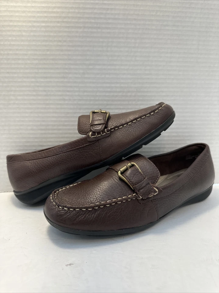 Mocasines Thom McAn para mujer 8M marrón gamuza cuero tacón de cuña sin cordones Penny BR-9 Foto 1 de 4