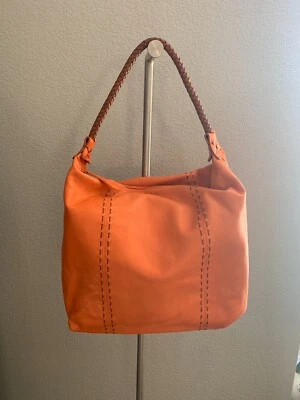 Bolso Hobo Y2K CARLOS FALCHI Cuero de Saks y Nuevo. Foto 1 de 4