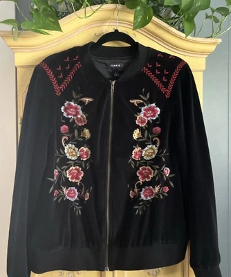 Torrid Women's Black Velour Floral Embroidered Bomber Jacket Zip size 14/16 - Image 1 of 4