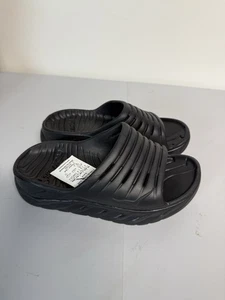 Hoka One One Black Ora Recovery Slides Women's Size 5 Slip On Sandals - Picture 1 of 6