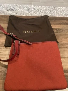 Borsa a tracolla Gucci in tela rossa - Foto 1 di 11