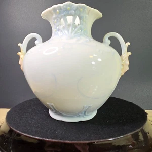 Jarrón de porcelana blanca de doble mango Art Nouveau florero de cerámica 2 asas cara de 6,5" - Imagen 1 de 7