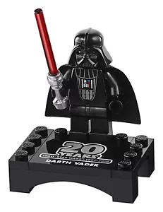 NEW LEGO Darth Vader Minifigure 20th Anniversary Torso 75261 & Stand - Picture 1 of 1