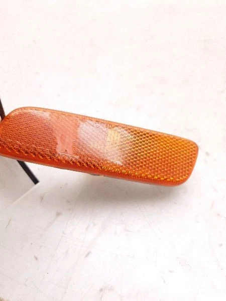 Driver Corner/Park Light Side Marker Fits 98-05 LEXUS GS300 203897 - Image 1 of 4