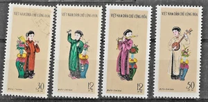 VIETNAM - DISFRACES 1961. SCOTT 179-182. TRES MNH, UNO USADO - Imagen 1 de 1
