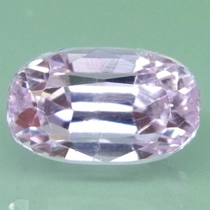 REMARKABLE! 4.87ct.Full Fire AAA Vibrant Baby Pink Brazilian Kunzite CS/11x6mm. - Picture 1 of 4