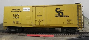 O SCALE REEFER 2 RAIL CHESSAPEAKE & OHIO - Picture 1 of 3