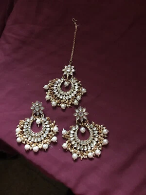 collar kundan con maang tika Foto 1 de 4