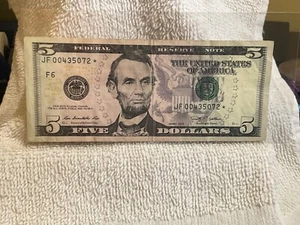 Five Dollar Star Note. Series 2009. JF00435072* - Picture 1 of 4