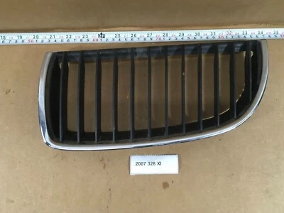 BMW 325i 328i 330i E90 2006-2008 parrilla izquierda conductor izquierdo 7120007 OEM. Foto 1 de 4
