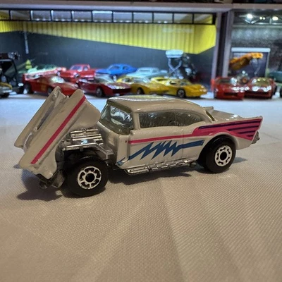 Matchbox 57 Chevy Nº 4 Blanco Superrápido China ¡Excelente Estado Suelto! Foto 1 de 4