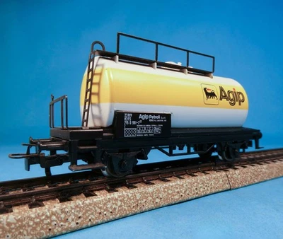 MARKLIN H0 4443 FS AGIP 2-AXLE TANK CAR -1984 - Image 1 of 4