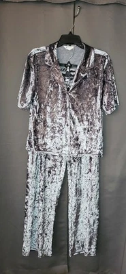 Conjunto de Pijama Lounge Danskin Cinza Veludo Esmagado Tamanho G NOVO!!  - Imagem 1 de 4