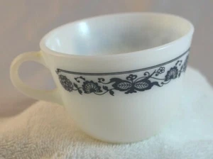 Old Town Corning Ware Pyrex Coffee Tea Cup USA Blue Onion VGC - Bild 1 von 3
