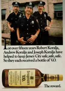 1985 Vintage Print Ad Seagram's V.O. Whisky The reward Jersey City Cops Police - Picture 1 of 2