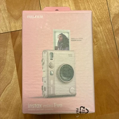  FUJIFILM instax mini Evo Pink Cheki Hybrid Instant Camera USB Type-C compatible - Image 1 of 4