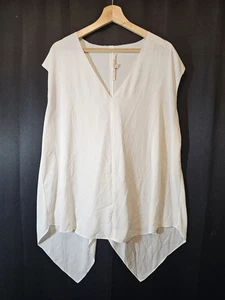 Rachel Roy Womens Size 1X Top White Tux Tail High Low Sleeveless Minimalist - Picture 1 of 10