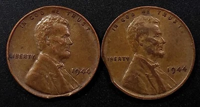 Lot of two 1944 Lincoln Wheat Cents, US Mint error coins! Clipped planchets! - Image 1 of 4