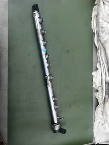 BMW N57D30 FUEL RAIL 0445216036 - Picture 1 of 3