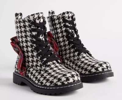 Bota Torrid Betsey Johnson Pata de Gallo Combate Volantes Talla 9 (WW - ANCHO ANCHO ANCHO) Foto 1 de 4