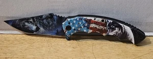 WOLF AMERICAN FLAG USA PATRIOTIC SPRING ASSISTED KNIFE BLADE WITH BELT CLIP - Picture 1 of 4