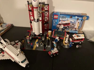 LEGO City Space Center 3368 3365 3366 3367 No Instructions Booklets - Image 1 of 4