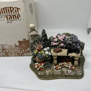 Lilliput Lane Peaceful Pastimes L2194 Secret Garden 1998 - Picture 1 of 16