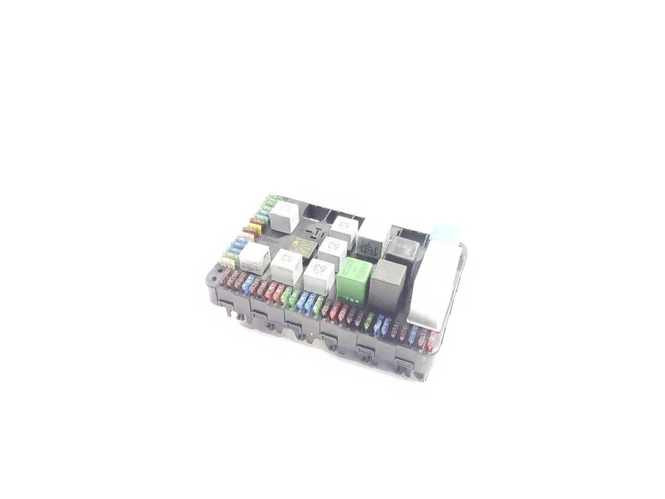 Porsche 968 1995 OEM distribuidor de energía caja de conexiones 94461011000 Foto 1 de 4