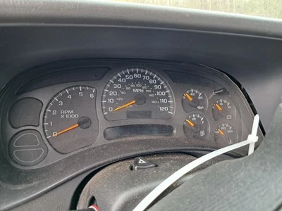 Speedometer Cluster US ID 15135668 Fits 03-05 AVALANCHE 1500 4823610 Foto 1 de 4