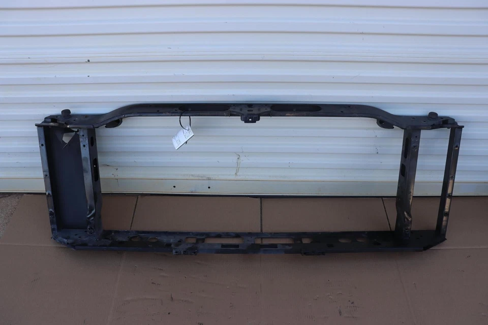 Cadillac Escalade 2015-2020 radiador delantero núcleo cubierta soporte marco OEM Foto 1 de 4