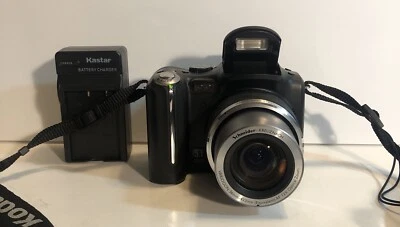 Kodak EasyShare P850 5.1MP LCD Digital Camera Black W Battery And Charger Tested - Image 1 of 4