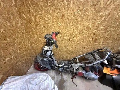 2009 Aprilla Sr 50 Spares Or Repair 2 Stroke - Image 1 of 4