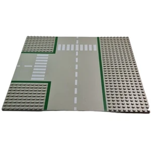 LEGO Baseplate 32 x 32 Stud Grey with Grey Road Junction 1978 A/S INTERLEGO AG - Bild 1 von 9